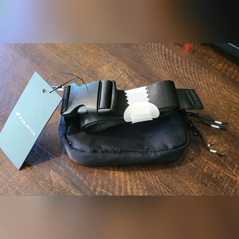 Fabletics Mini Bag New - Picture 9 of 14